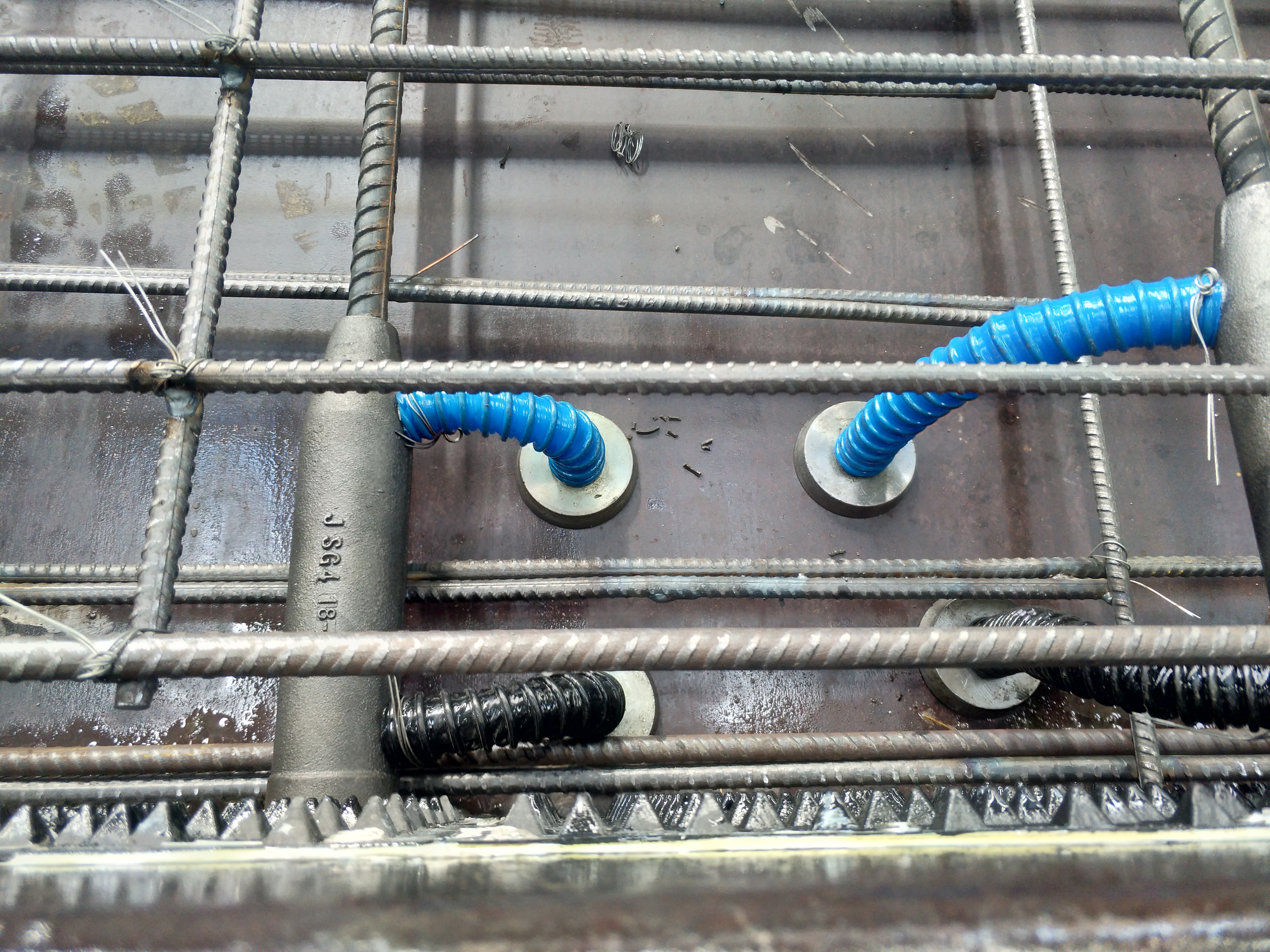 Precast Concrete Connecting Beam Construction Technology
